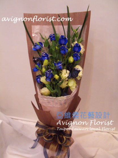 藍色玫瑰花束