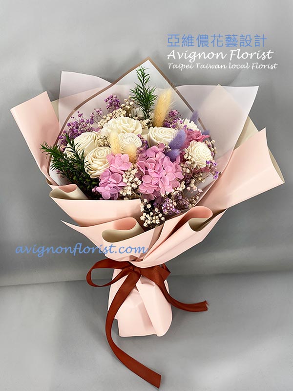 Blue Skies - Dried Flower Bouquet - Avignon Florist, Taipei Taiwan