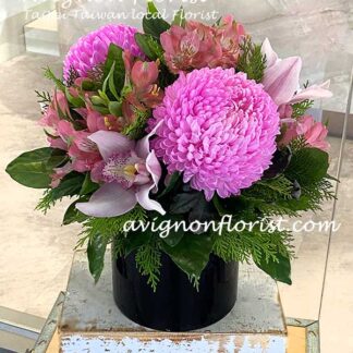 Pink Chrysanthemums and orchids