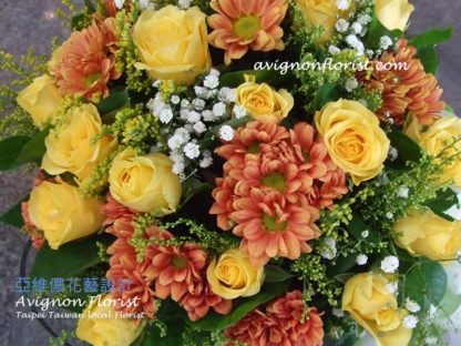 黃玫瑰和菊花