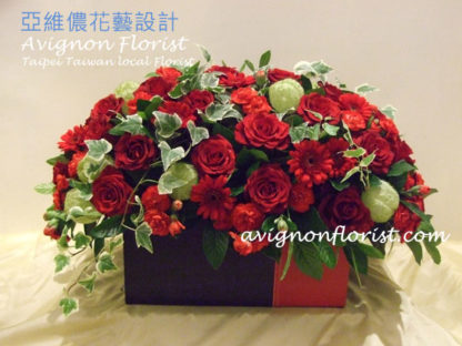 Celebration Large Rose Flower arrangement Taipei