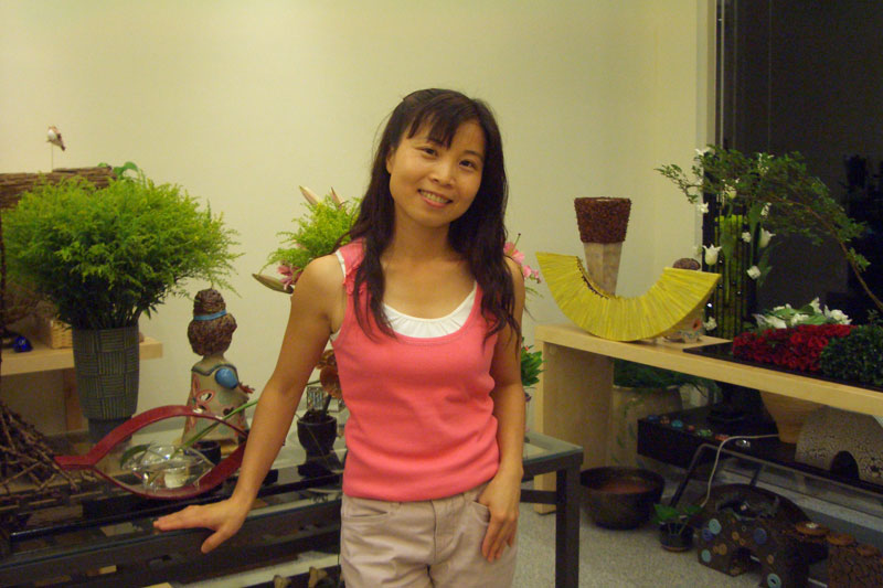 Vanessa in the new flower store in Taipei Taiwan in 2006